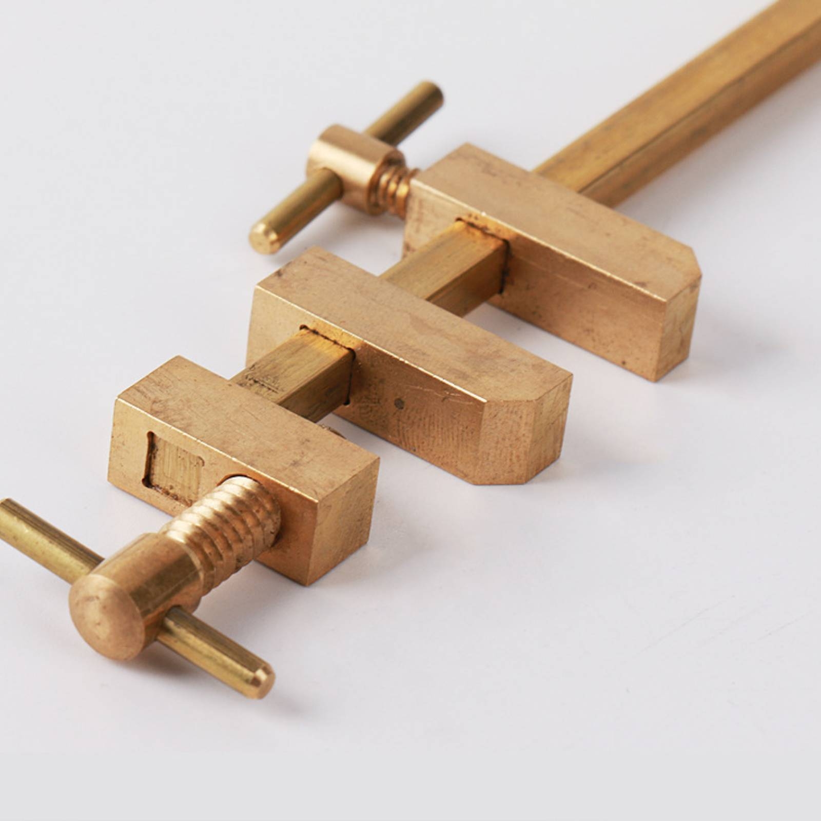 小型F型木工クランプ。コンパクトな小型F型木工クランプ。木工 - Woodworking Workshop のレビューと価格