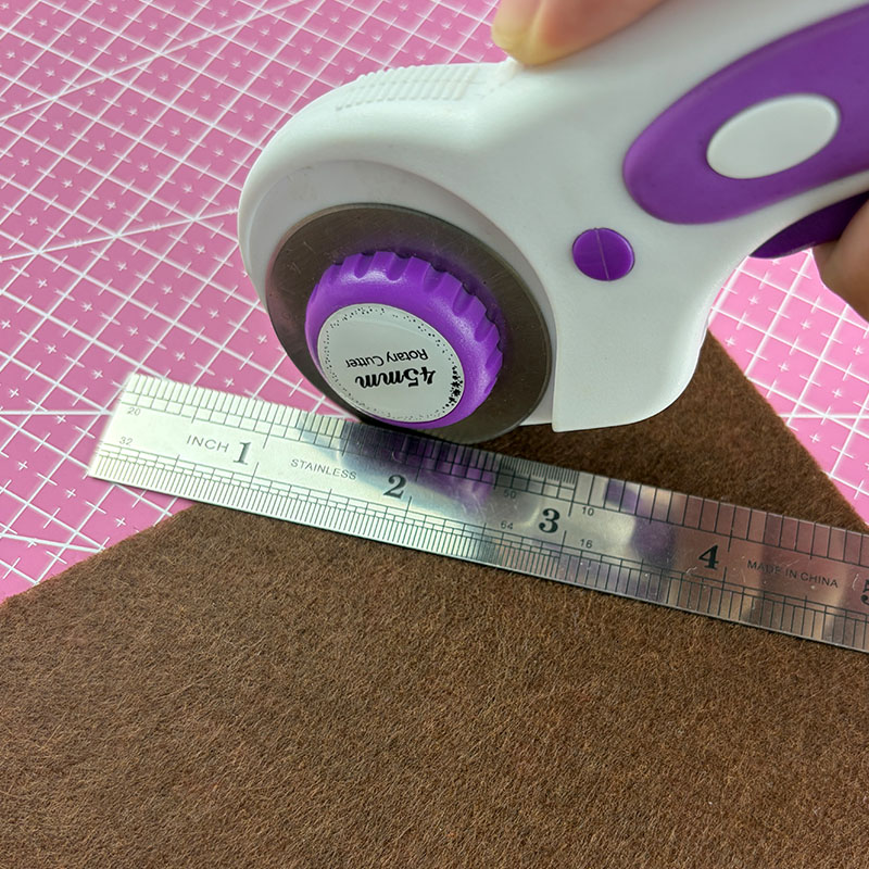 クラフト・描画用カッティングマットセット、A4ピンクエコフレ - Drawknife Blade のレビューと価格